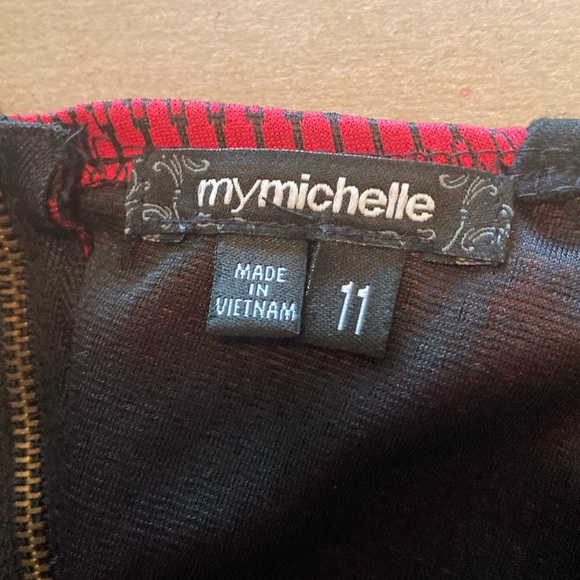 Cap Sleeve Red & Black dress - Picture 8 of 8